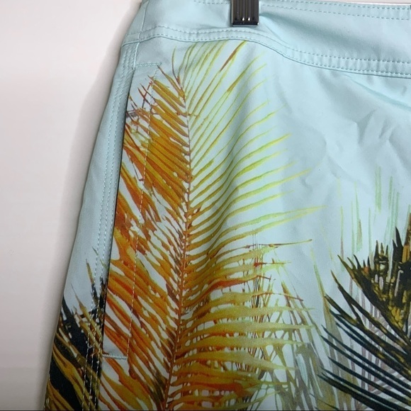 AMERICAN Eagle Boardshort / At The Knee. Size Large. Blue-Green. (NWT) - Picture 6 of 8